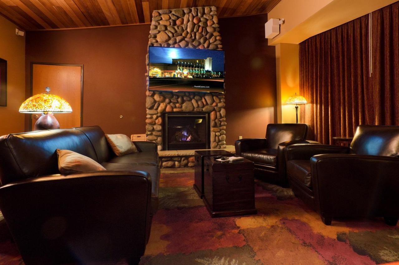 The Mill Casino Hotel North Bend Exteriör bild